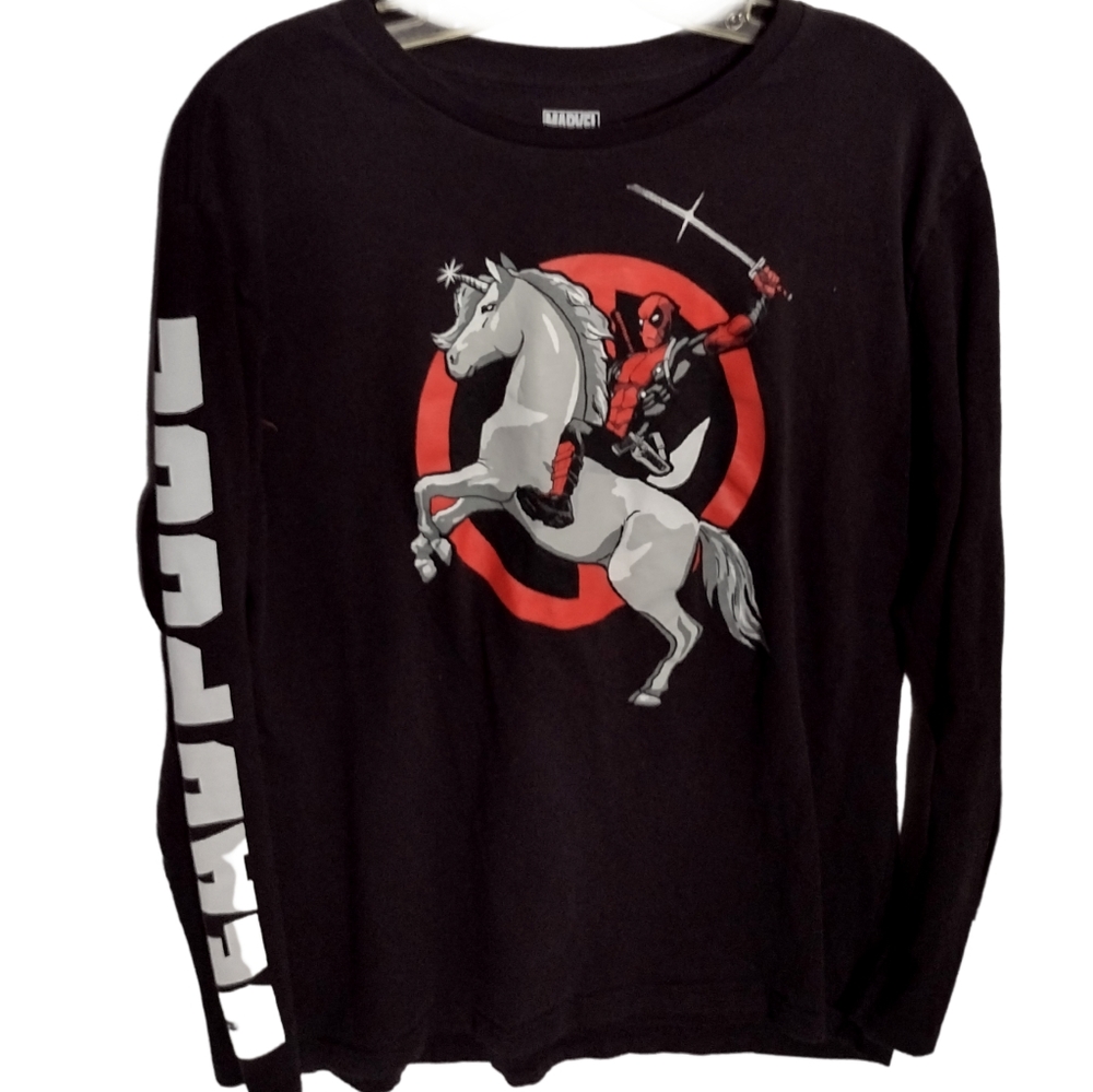 Bn) Marvel Deadpool Long Sleeve Graphic Tee –Size L Black Red White Horse Print